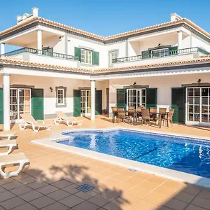 Isa - Heated Pool - Free Wi-fi - Air Con Villa Guia (Faro)